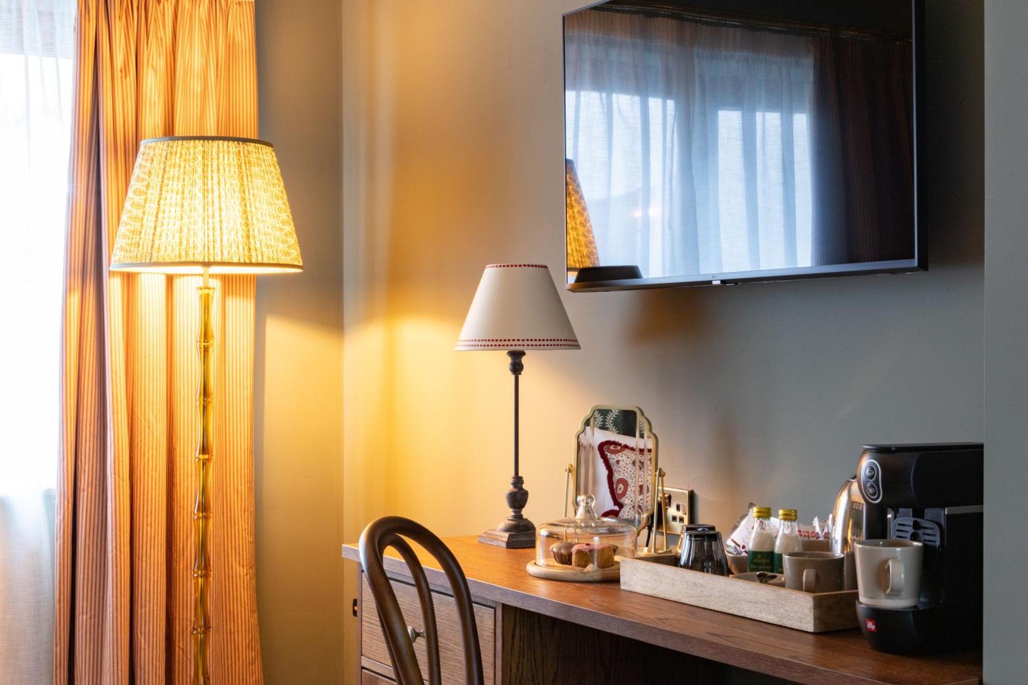 The Coat And Bear - A Heartwood Inn Ньюбери Экстерьер фото