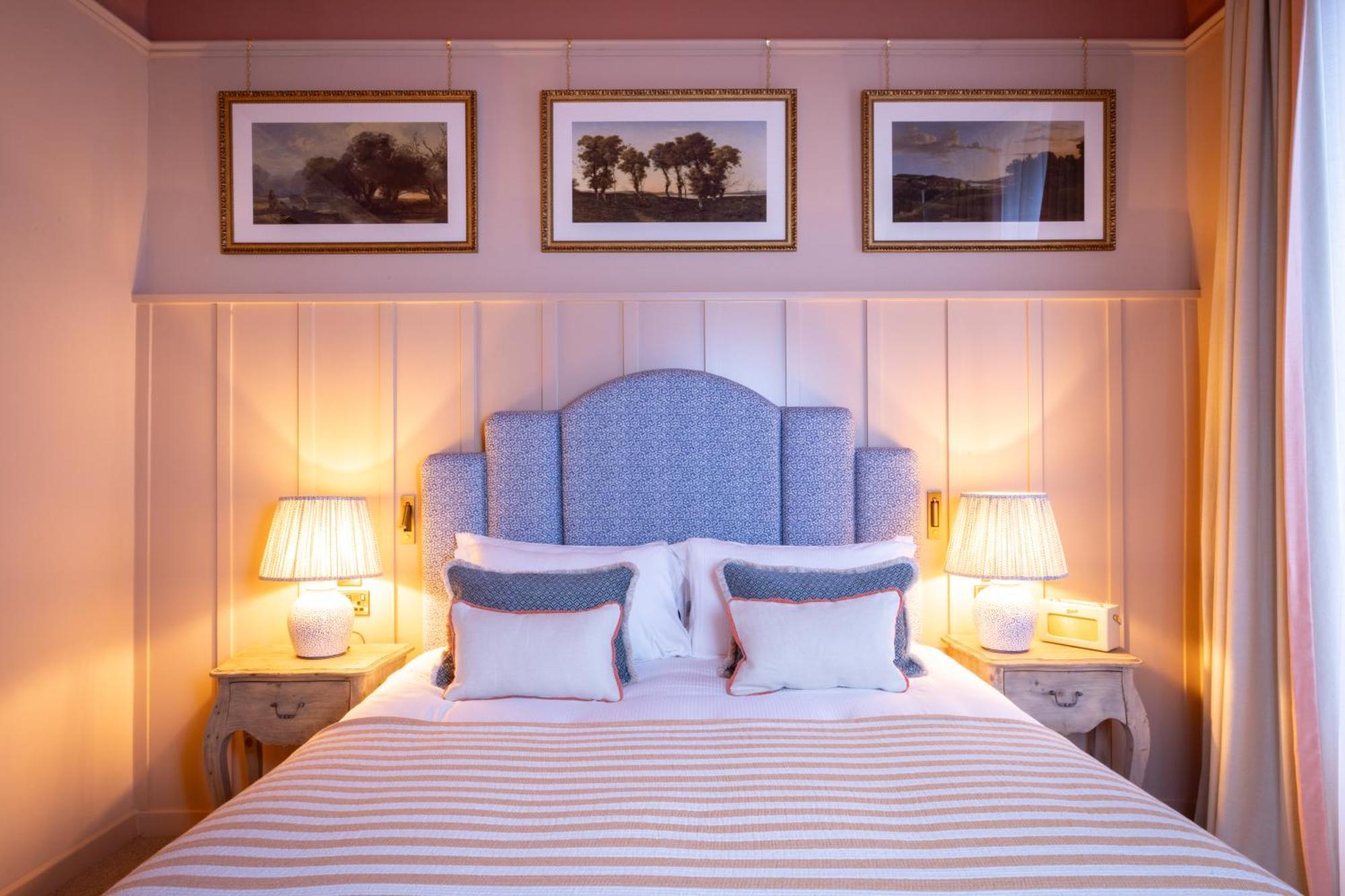 The Coat And Bear - A Heartwood Inn Ньюбери Экстерьер фото